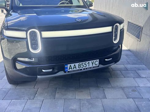 Rivian R1S 2023 - фото 17