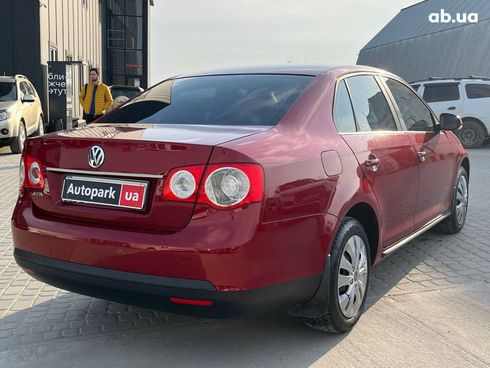 Volkswagen Jetta 2007 красный - фото 30