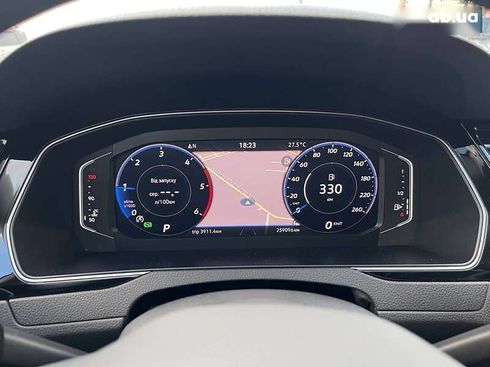 Volkswagen Passat 2020 - фото 25