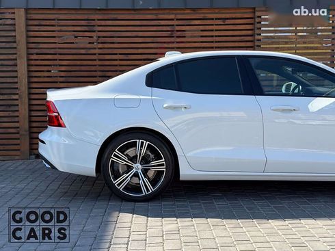 Volvo S60 2020 - фото 12