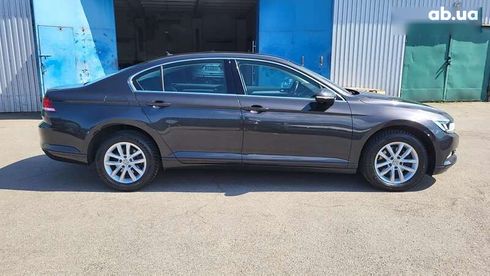 Volkswagen Passat 2018 - фото 22