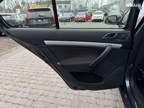 Skoda Octavia 2011 - фото 23
