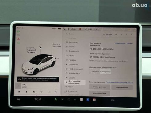 Tesla Model 3 2021 - фото 20