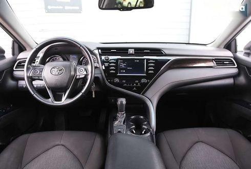 Toyota Camry 2019 - фото 13