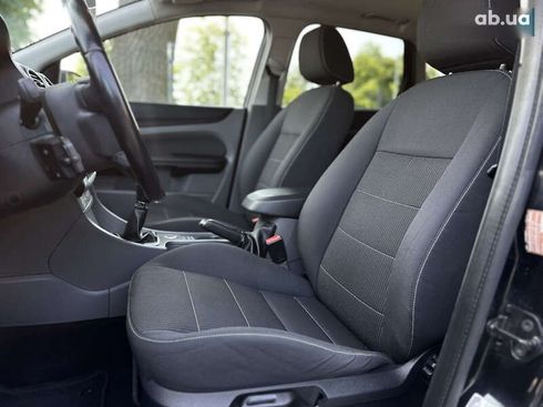Ford Focus 2009 - фото 25