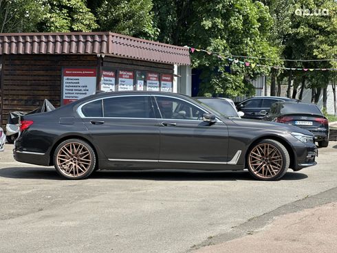 BMW 7 серия 2016 черный - фото 2