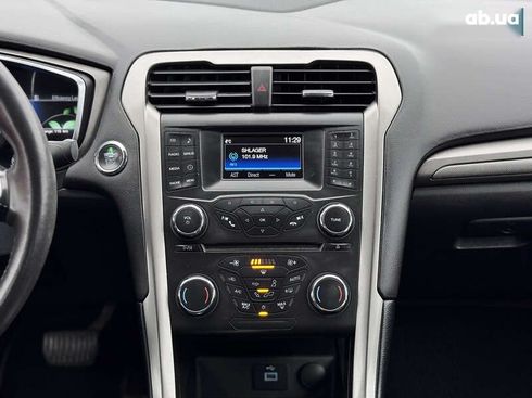 Ford Fusion 2017 - фото 24