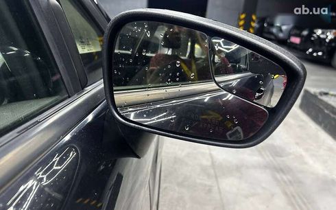 Ford Fiesta 2018 - фото 6