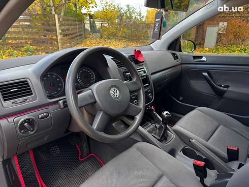 Volkswagen Golf 2004 черный - фото 12