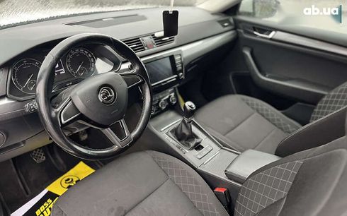 Skoda Superb 2018 - фото 13
