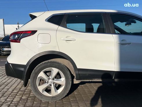 Nissan Qashqai 2018 белый - фото 4