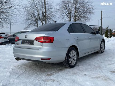 Volkswagen Jetta 2015 - фото 3