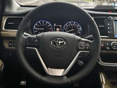 Toyota Highlander 2017 - фото 22