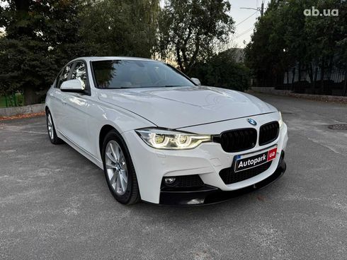 BMW 3 серия 2016 белый - фото 7