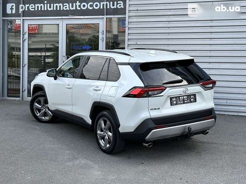 Toyota RAV4 2019 - фото 7