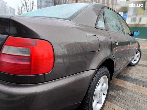 Audi A4 1996 - фото 16