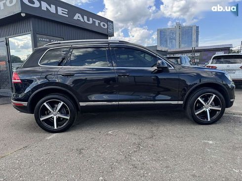 Volkswagen Touareg 2017 - фото 6