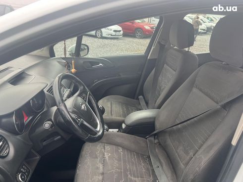 Opel Meriva 2013 белый - фото 22