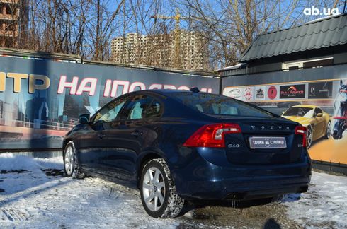 Volvo S60 2014 синий - фото 9