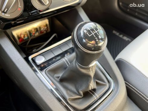 Volkswagen Jetta 2015 черный - фото 9