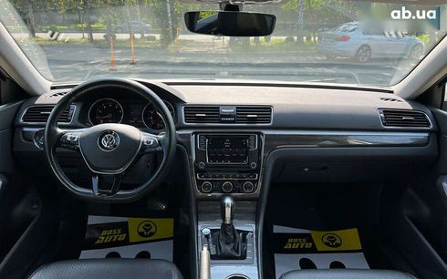 Volkswagen Passat 2018 - фото 16