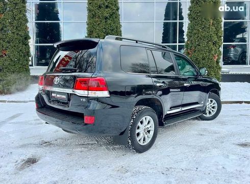 Toyota Land Cruiser 2016 - фото 4