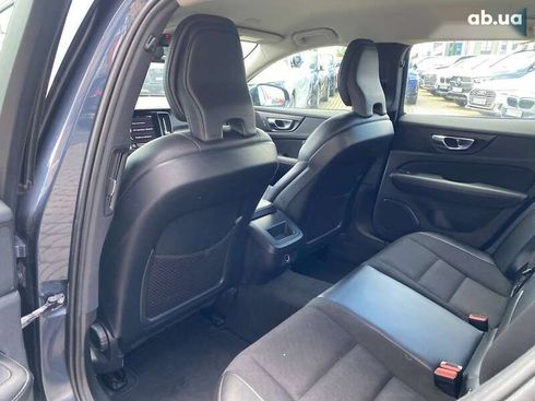Volvo V60 2019 - фото 21