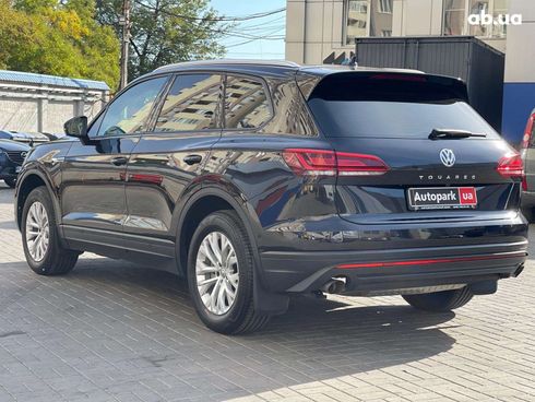 Volkswagen Touareg 2019 черный - фото 7