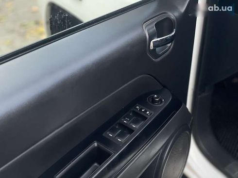 Jeep Compass 2016 - фото 12