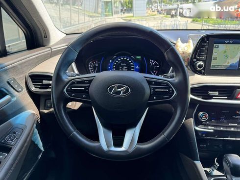 Hyundai Santa Fe 2018 - фото 17