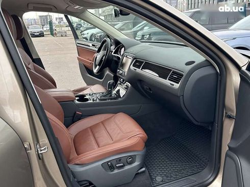 Volkswagen Touareg 2017 - фото 15