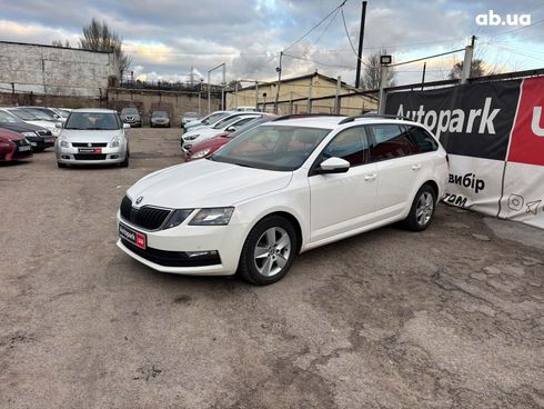 Skoda octavia a7 2018 белый - фото 2