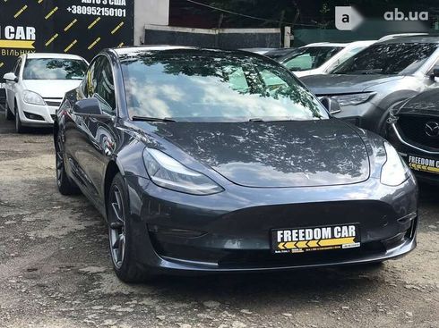 Tesla Model 3 2019 - фото 2