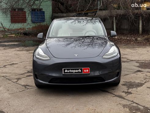 Tesla Model Y 2023 серый - фото 8