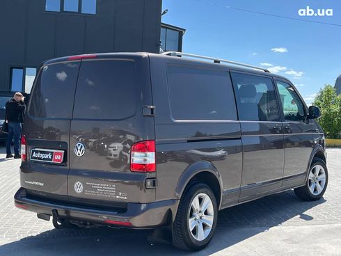 Volkswagen Transporter 2014 коричневый - фото 6