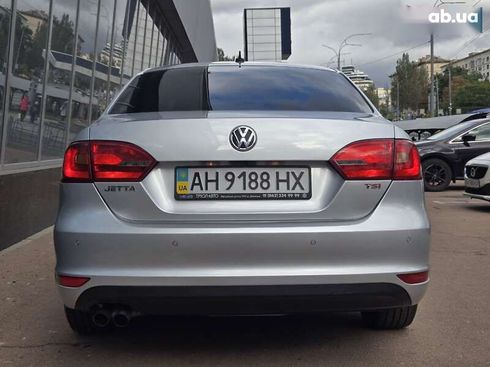 Volkswagen Jetta 2012 - фото 6