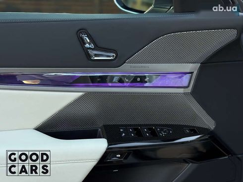 BMW i7 2023 - фото 17