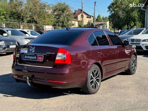 Skoda Octavia 2011 красный - фото 5