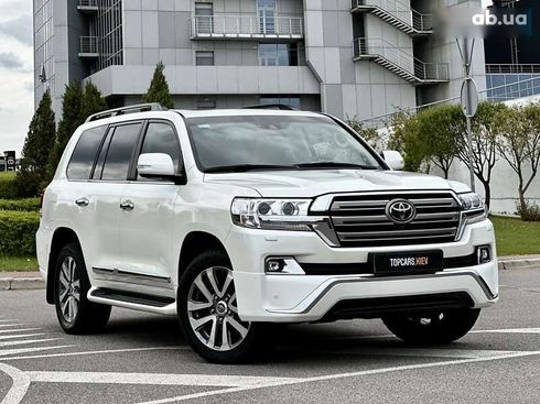 Toyota Land Cruiser 2017 - фото 23