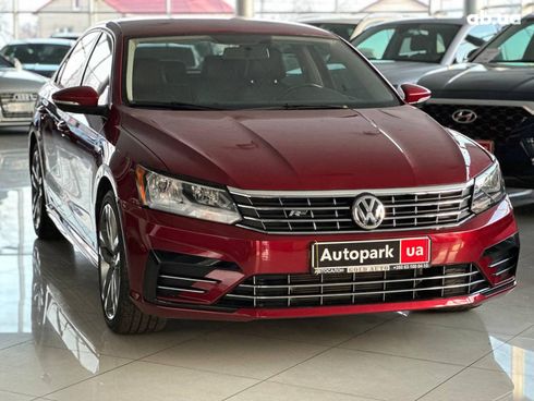 Volkswagen Passat 2018 красный - фото 4