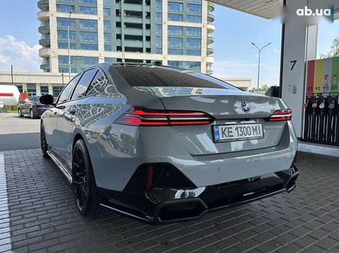 BMW 5 серия 2024 - фото 25