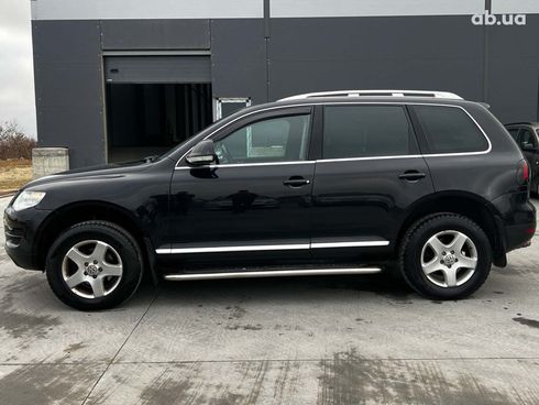 Volkswagen Touareg 2008 черный - фото 24