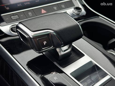 Audi Q8 2021 белый - фото 39