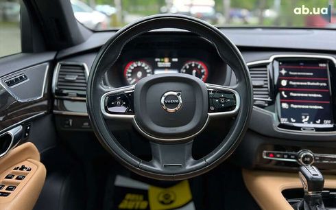 Volvo XC90 2017 - фото 17