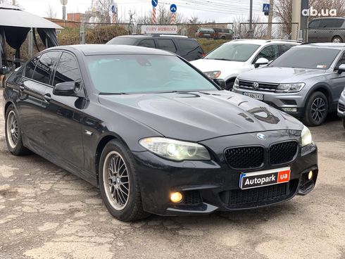 BMW 5 серия 2010 черный - фото 3