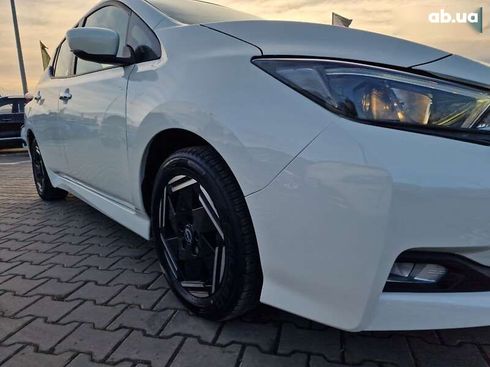Nissan Leaf 2022 - фото 6