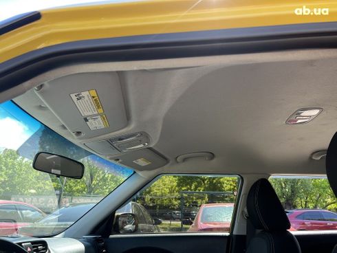 Kia Soul 2015 желтый - фото 17