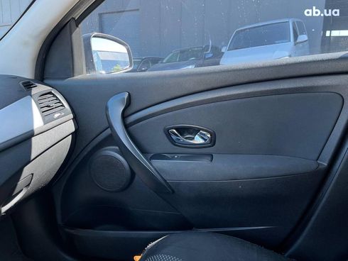 Renault Megane 2014 белый - фото 36