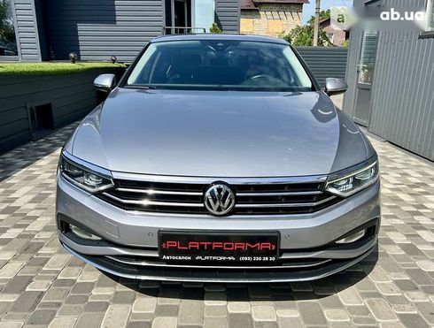 Volkswagen Passat 2019 - фото 2