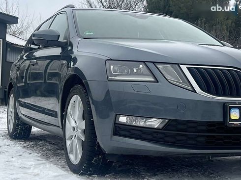Skoda Octavia 2019 - фото 12